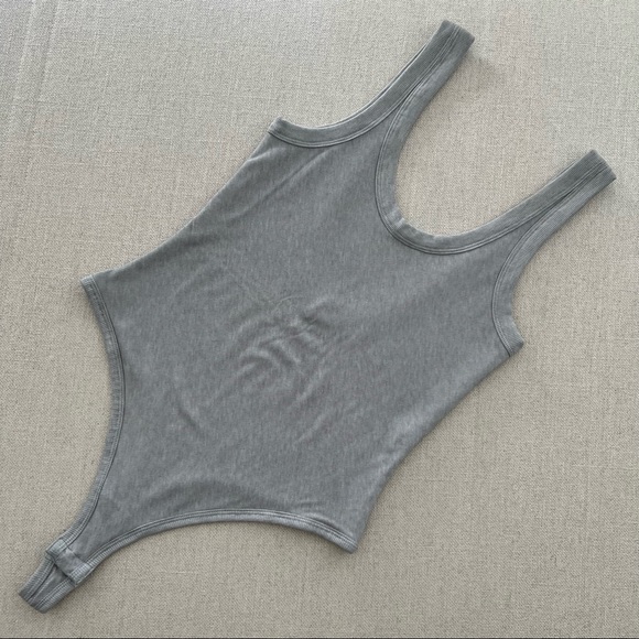 ALEXANDER WANG x UNIQLO Heat Tech Ribbed Sleeveless Bodysuit in Gray - Picture 2 of 7